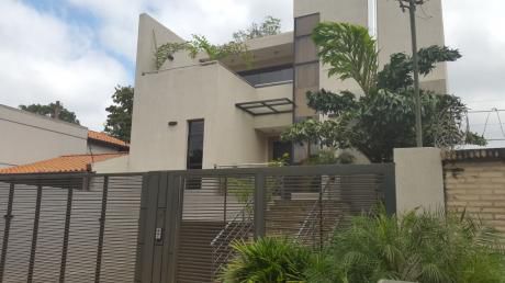 Vendo Casa Minimalista ( Semi Nueva ) 5 Años Bo.laureles