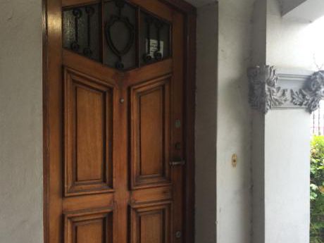 Casa De Estilo Sobre Bulevar España