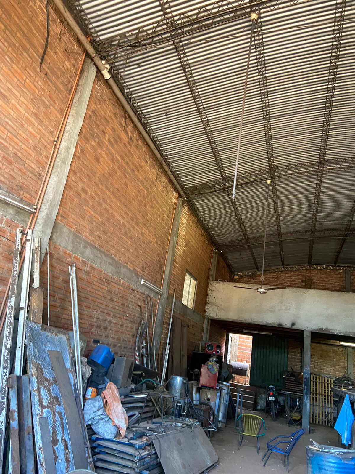 EN VENTA AMPLIO TINGLADO EN CAPIATA — foto 3