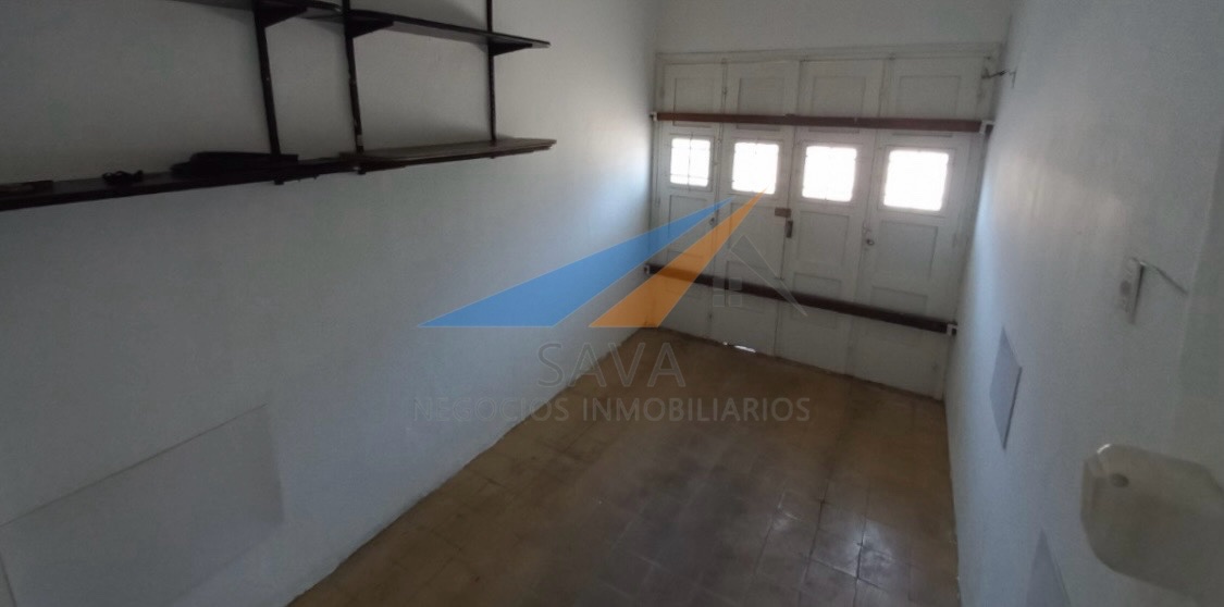 Alquiler Casa en P. H. 2 Dormitorios en Malvín! Garage. Patio al Frente. Parrillero! · Foto 9