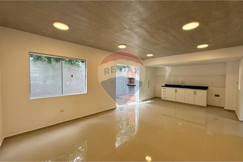 AMPLIO DUPLEX EN ALQUILER — foto 3