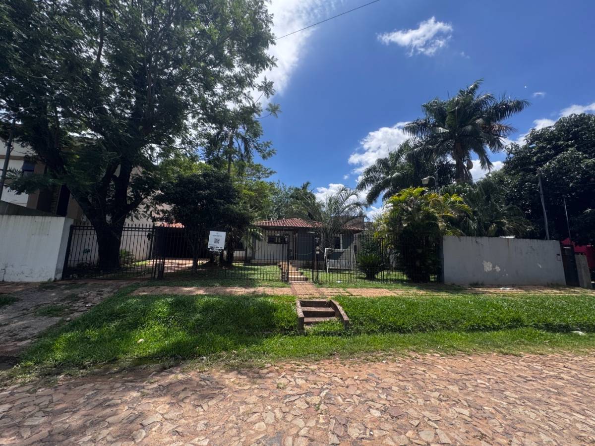 Casa en alquiler en Itá Enramada