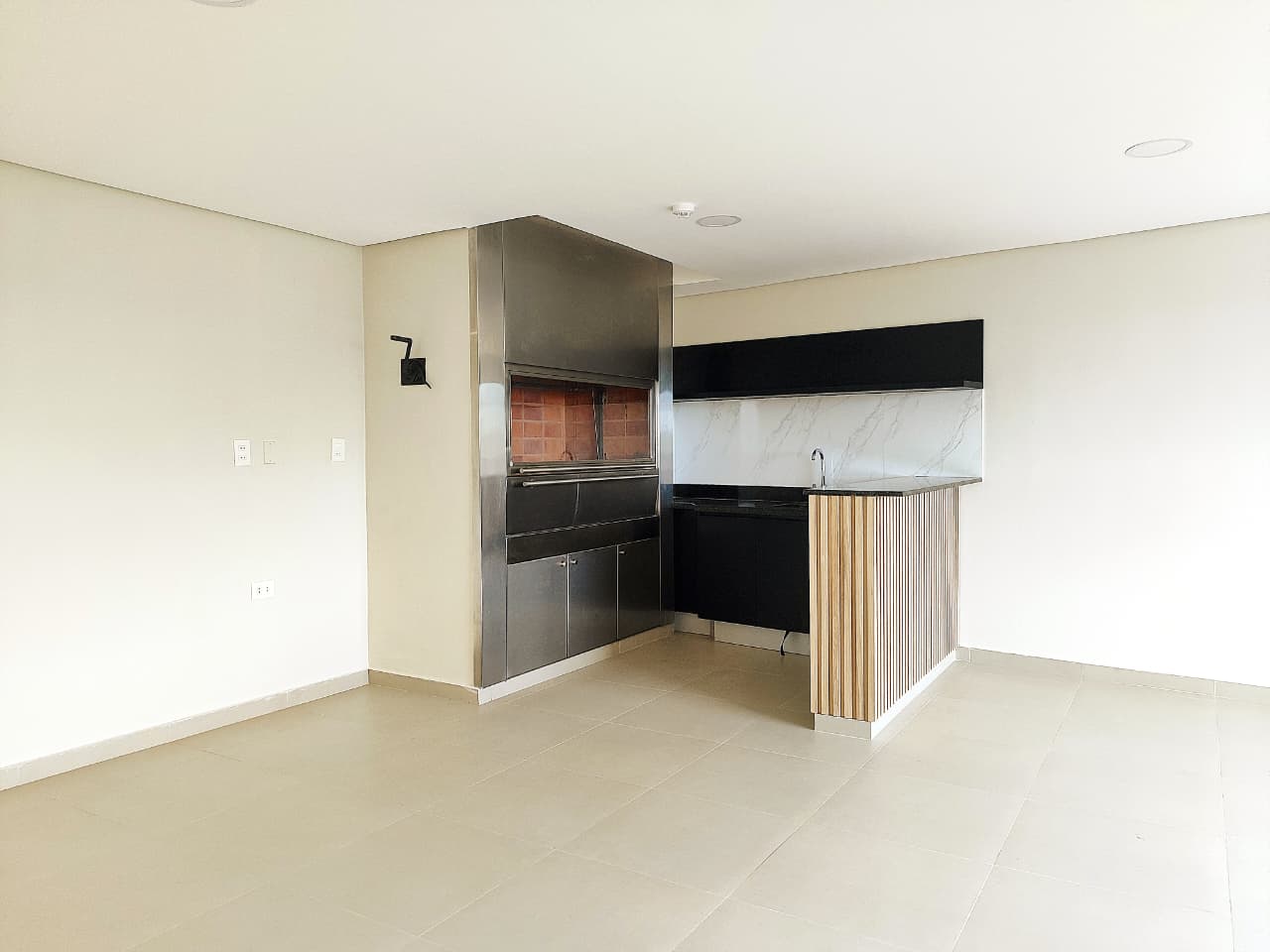 Departamento en venta a pasos del shopping Pinedo — foto 2