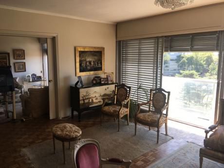 Apartamento De 3 Dormitorios, Villa Biarrtiz