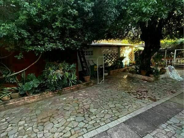 VENDO UNICA ESQUINA EN LOS LAURELES 1158 M2 — foto 3