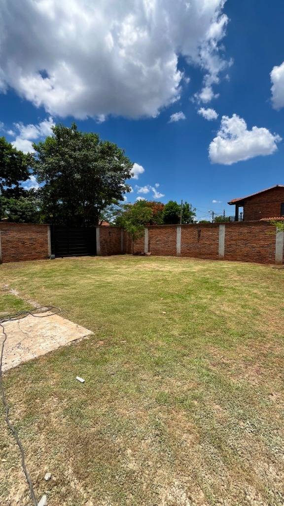 Alquilo Casa Luque - Laurelty (Z/ Av. Andrés Insfran) — foto 3