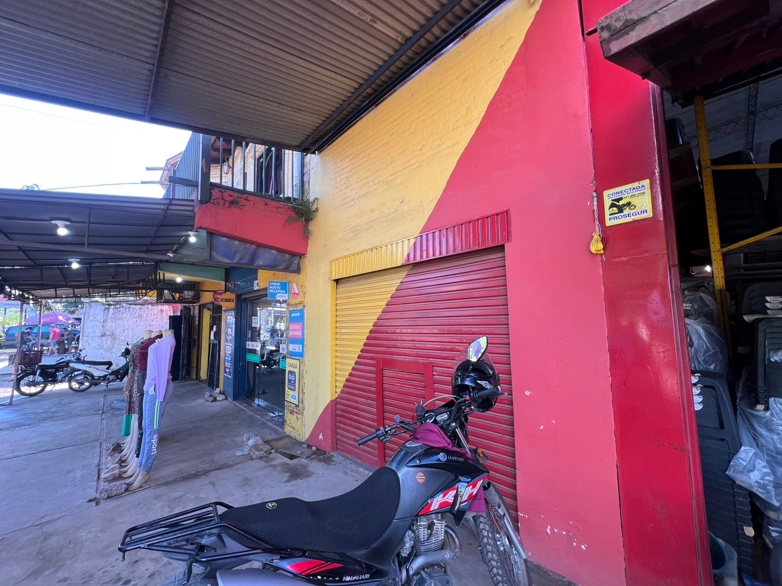 Alquilo depósito ubicado en MANUEL ORTIZ GUERRERO — foto 3