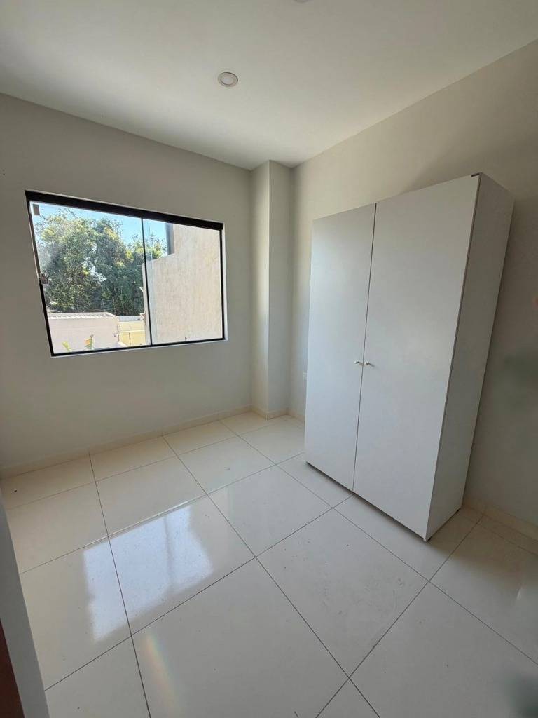ALQUILO duplex en Jardin de Oro Luque (a pasos del super Villa Sofia) — foto 3