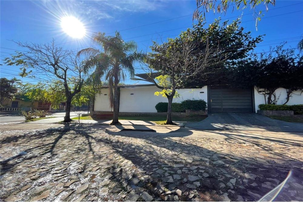 Casa en venta en Lambaré — foto 2