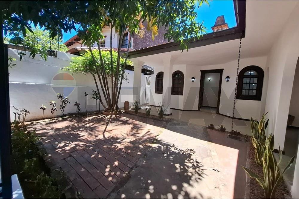 Casa - Alquiler - Obrero, Paraguay — foto 3