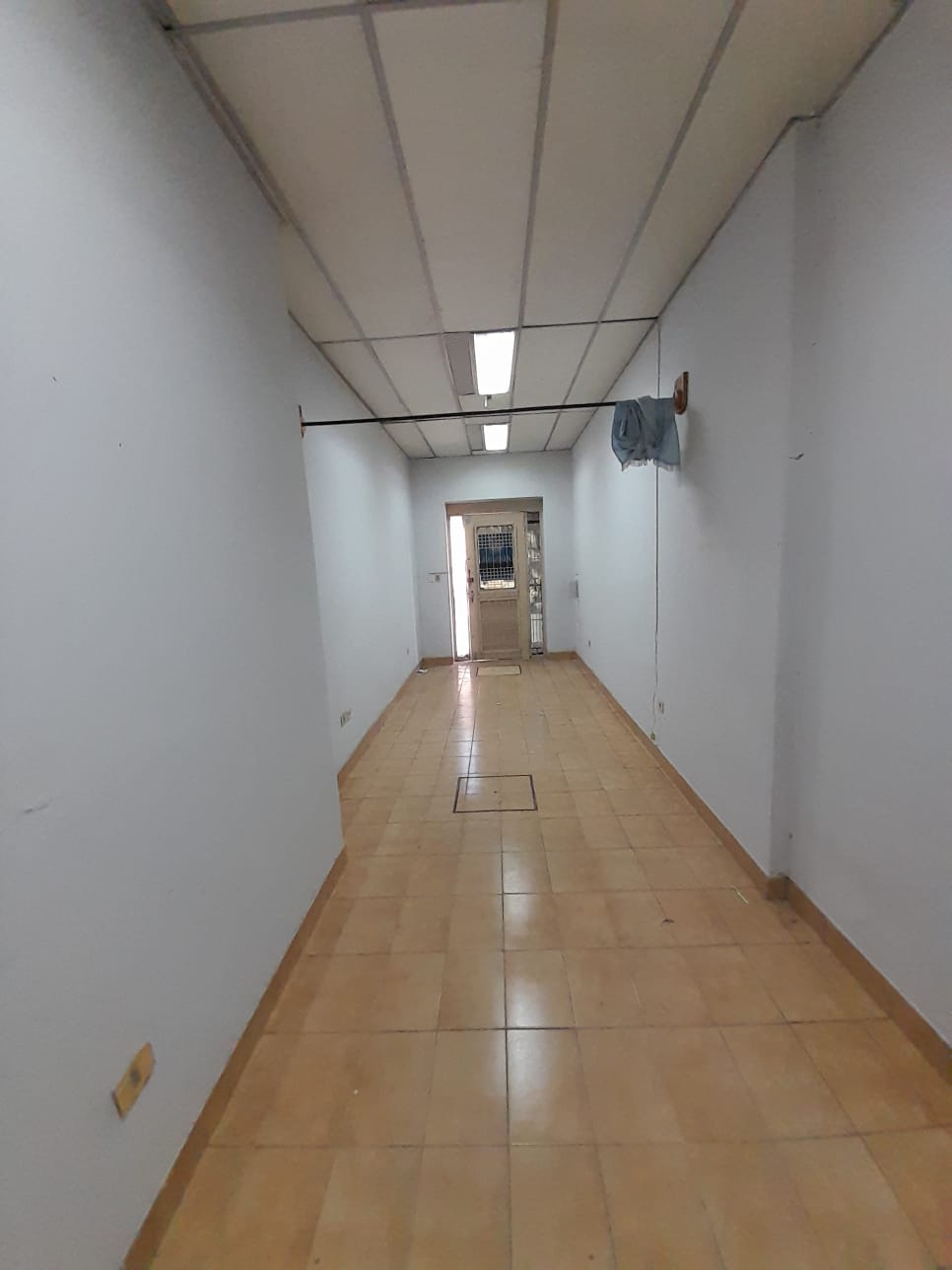 Alquiler de Salon comercial en el Centro - Herrera y yegros — foto 2