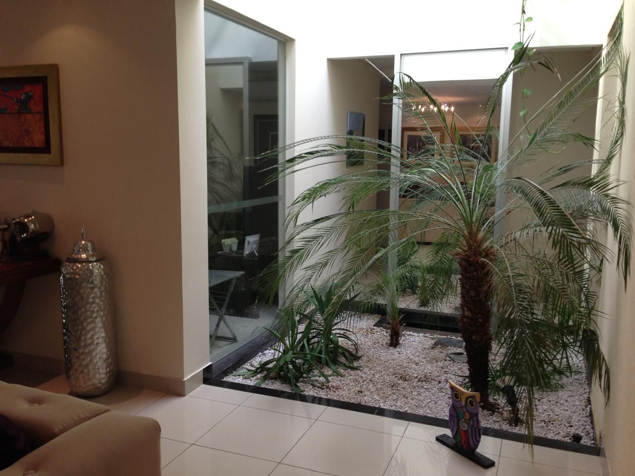 EN ALQUILER – RESIDENCIA DE ALTO NIVEL CON 5 SUITES | ZONA SHOPPING DEL SOL — foto 3