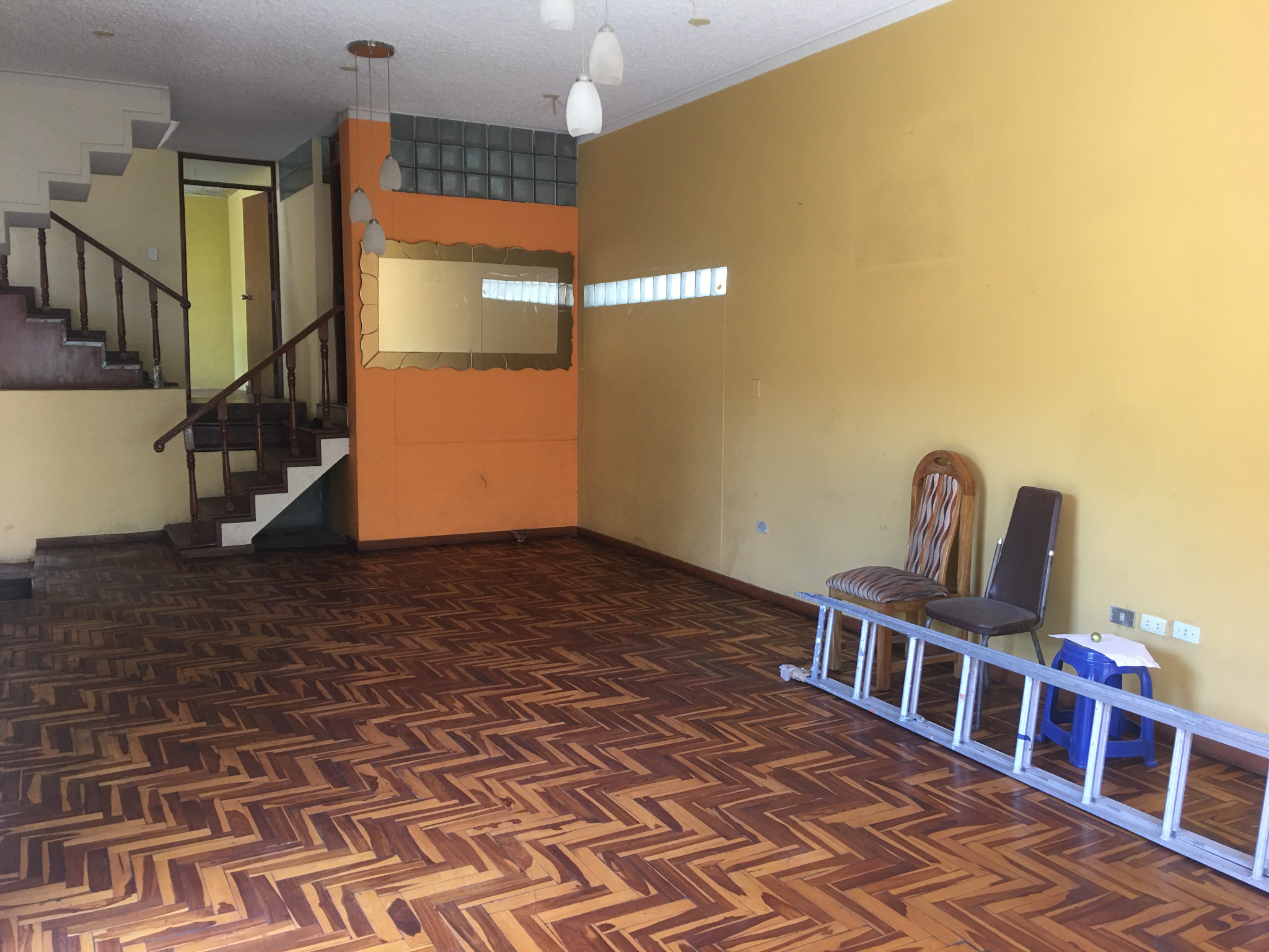 Casa en alquiler en José Luis Bustamante y Rivero