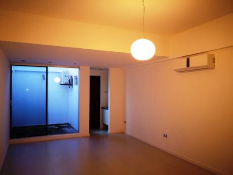 Monoambiente En Alquiler En Smart Studio I, Zona Canal Isuto