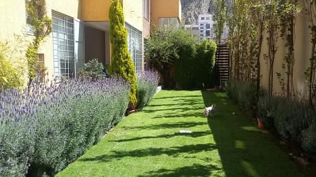 Departamento De 206.06m2 Con Jardín Propio De 128m2, 2 Parqueos, 1 Baulera