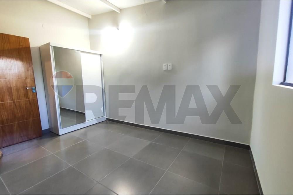 ALQUILO DUPLEX EN LUQUE BARRIO PRIMAVERA — foto 3