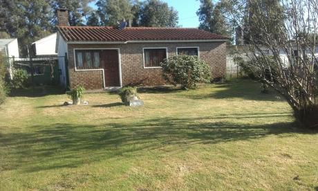 A 200 Mts.de Av.giannasttasio .parque Soliymar .hermosa Casa Con Quincho.