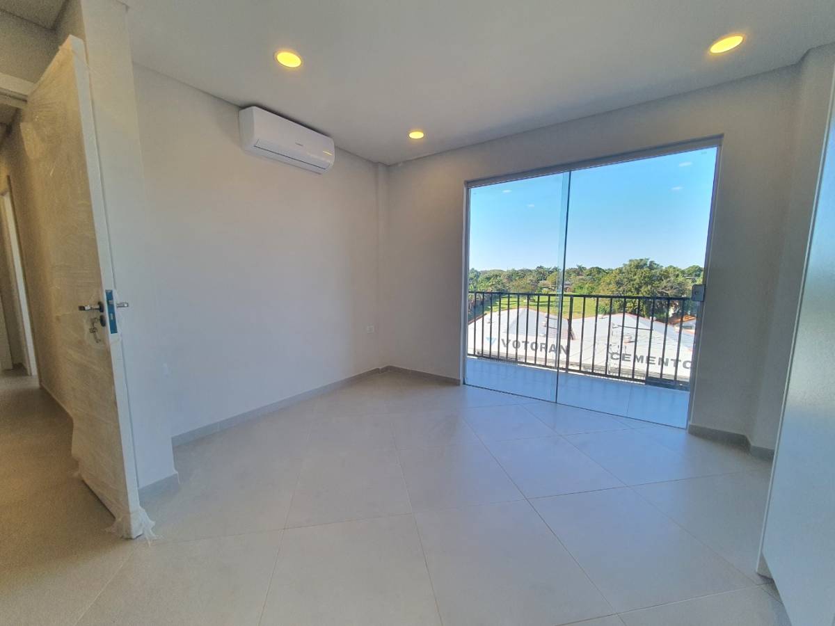 ALQUILO DEPARTAMENTO A ESTRENAR EN LUQUE — foto 2