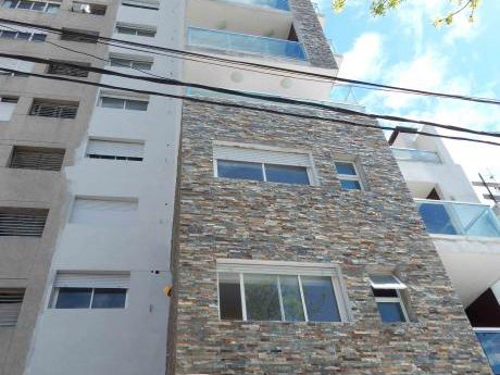 Monoambiente Con Terraza Exclusiva Pocitos.
