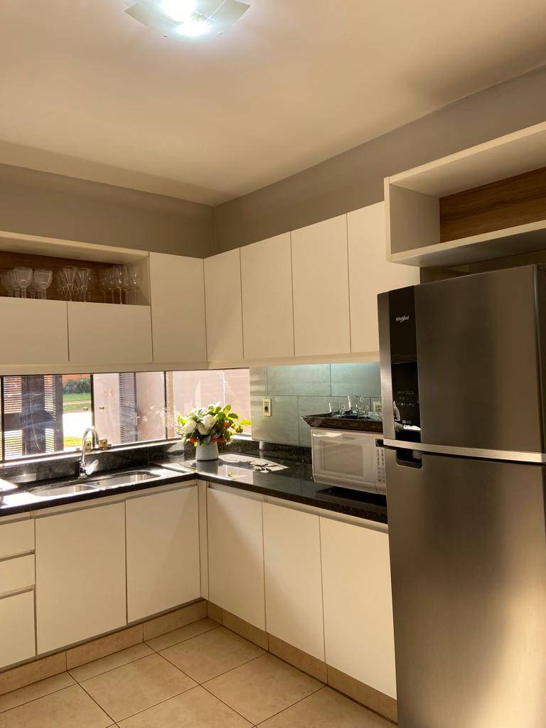 ALQUILO HERMOSO DUPLEX AMOBLADO Y EQUIPADO BARRIO MBURUCUYA — foto 3
