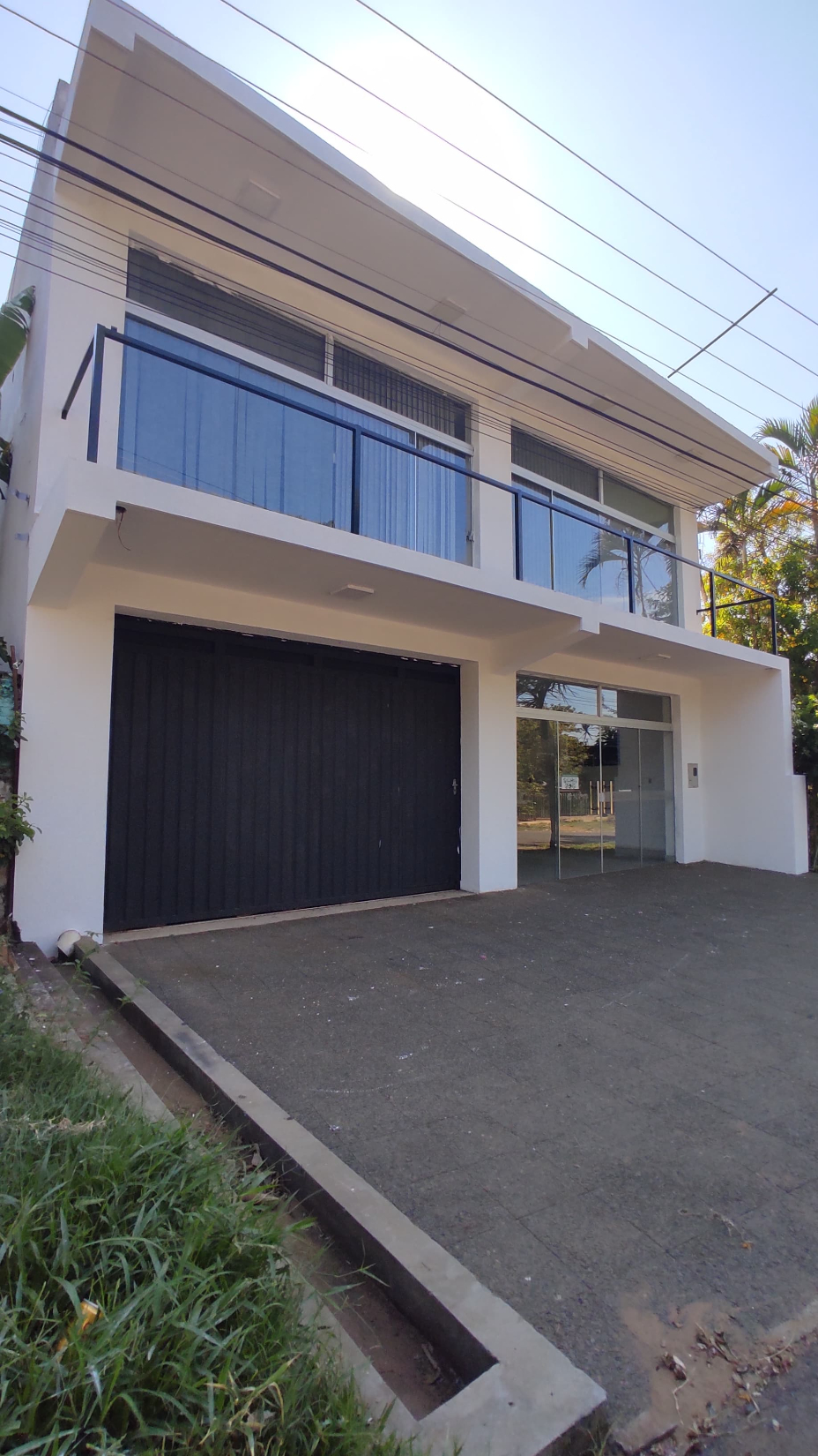 Alquilo Salón Comercial En Caacupé — foto 2