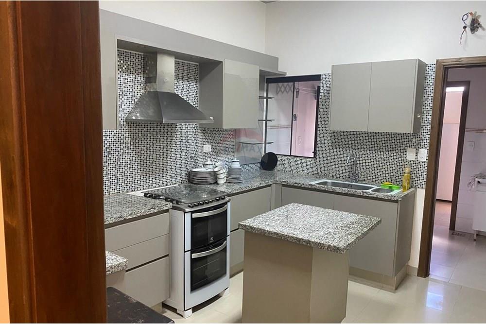 Casa en alquiler en Villa Aurelia
