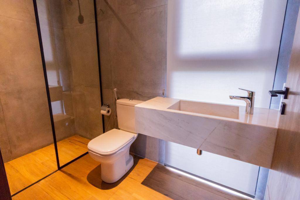 EN VENTA LUJOSA RESIDENCIA EN ITAPUA PROXIMO A ENCARNACION — foto 2
