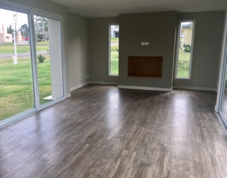 Venta Casa 3 Dormitorios En Altos De La Tahona