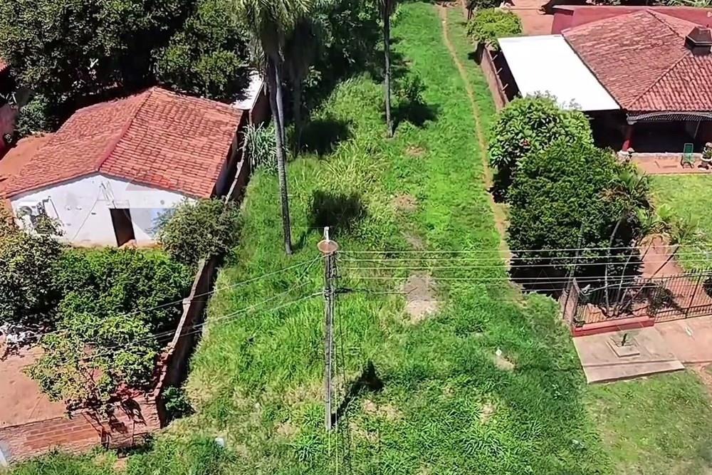 TERRENO EXCLUSIVO EN ÑEMBY - 940m² — foto 2