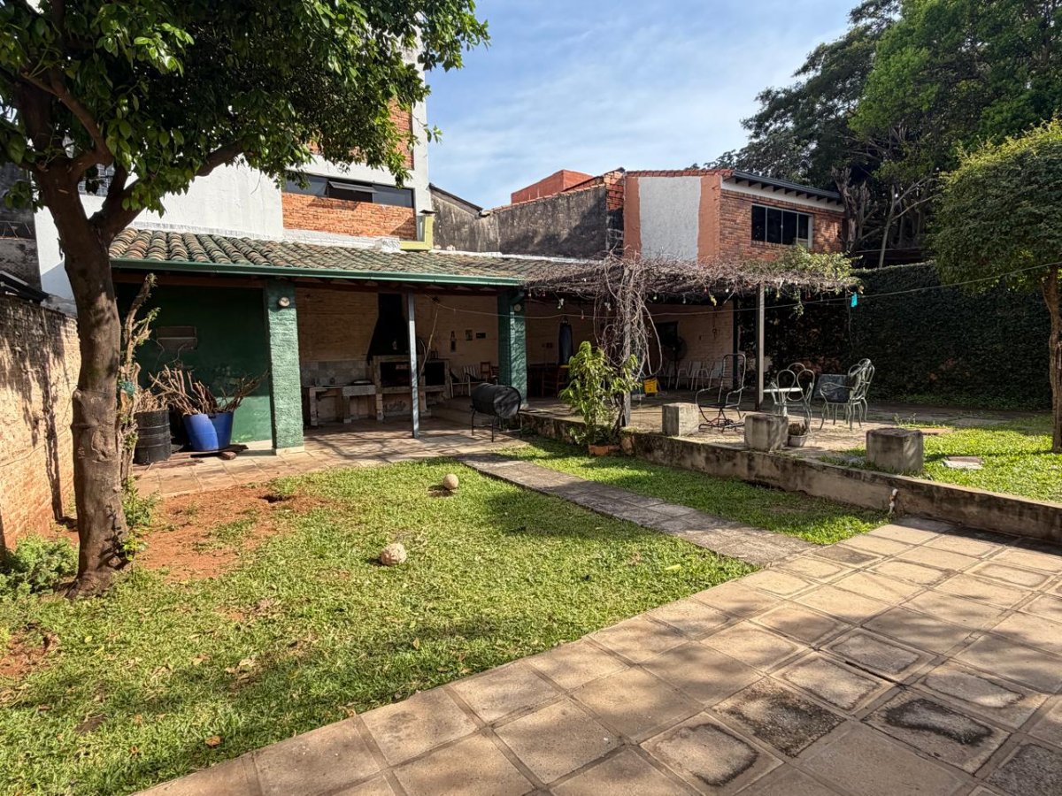 VENDO CASA AMPLIA EN SAN VICENTE ASUNCION — foto 2