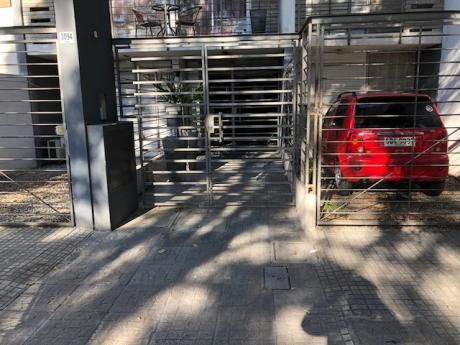 Larrañaga - Apartamento En Alquiler, Pocos Años