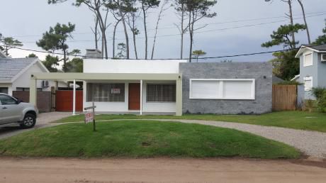 Vivienda A Dos Cuadras De La Playa - Pinares P32