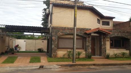 Vendo Duplex En B° Herrrera En Excelente Ubicacion