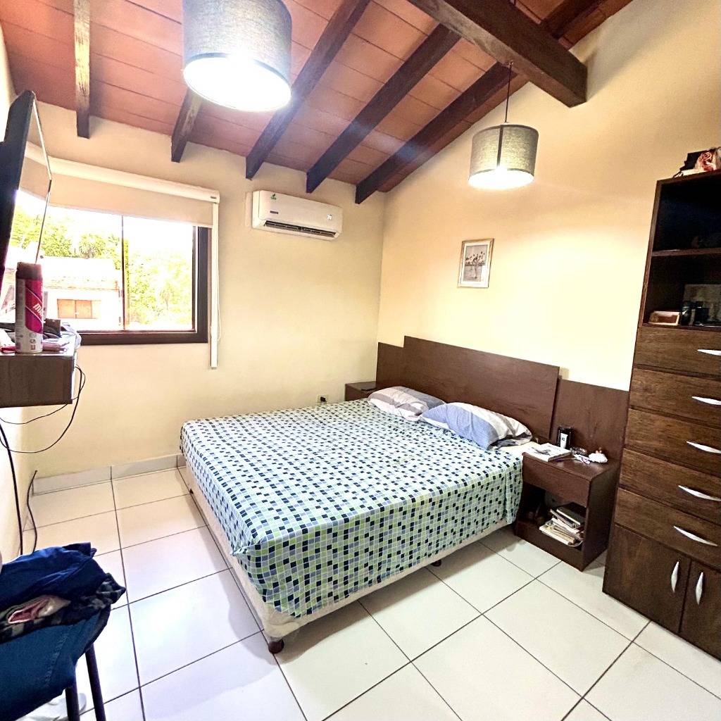 VENDO DUPLEX EN LAMBARÉ — foto 3