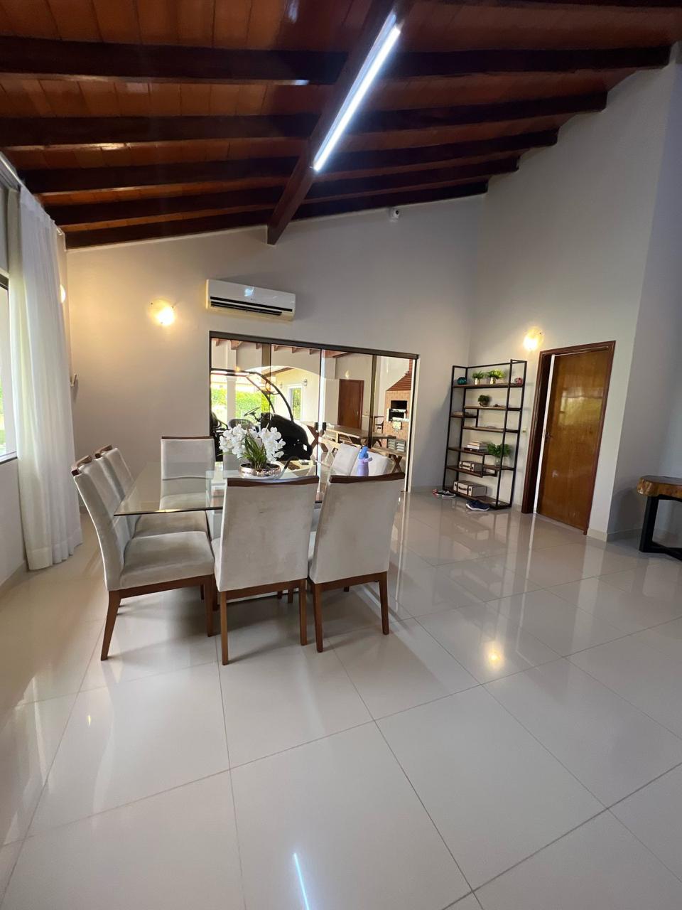 AMPLIA RESIDENCIA EN VENTA PARANA COUNTRY CLUB — foto 3