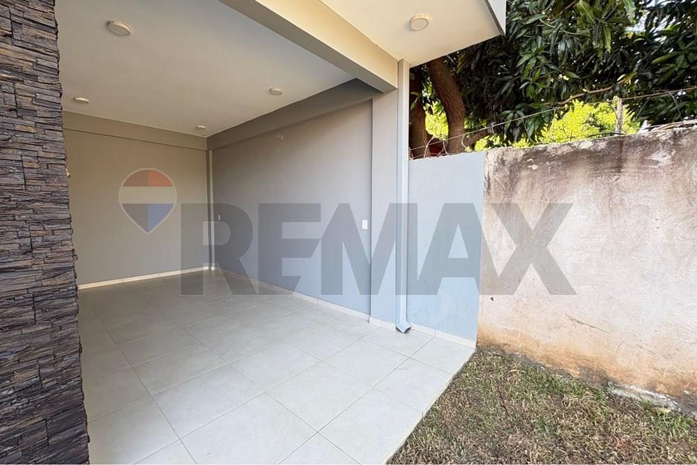 CASA EN VENTA - MARIANO ROQUE ALONSO — foto 2