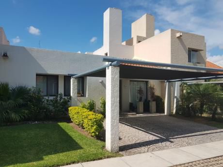 Casa En Alquiler En Condominio Ciudad Real