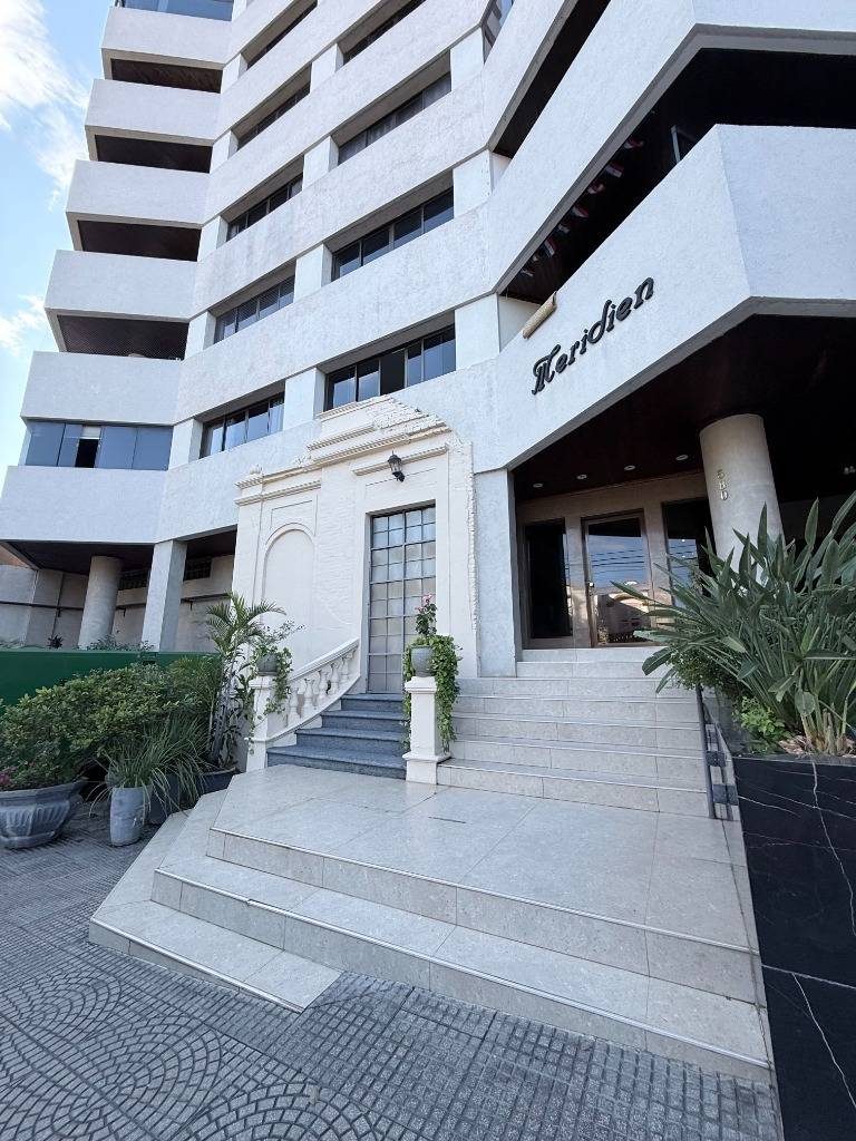 ALQUILER EXCLUSIVO | EDIFICIO MERIDIEN – LAS MERCEDES — foto 2