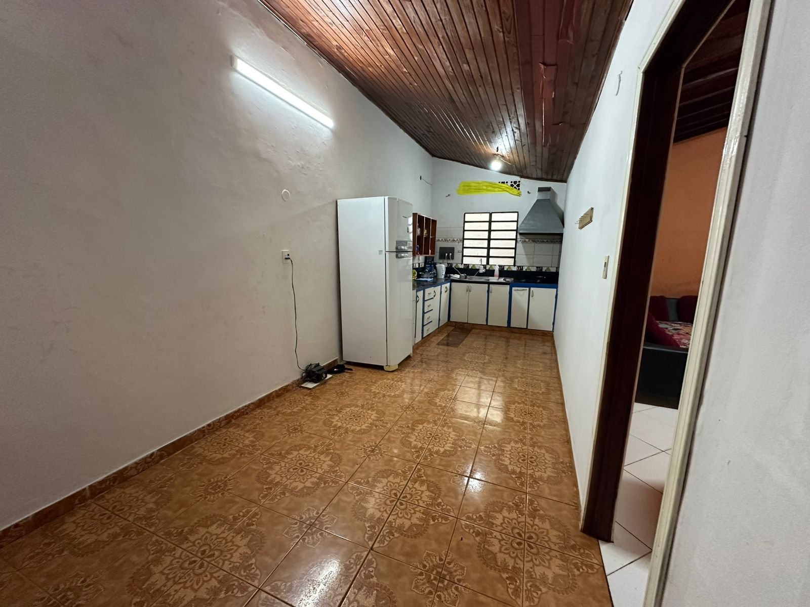 Casa con 2 Salones Comerciales y Departamento Independiente – Ciudad del Este — foto 2