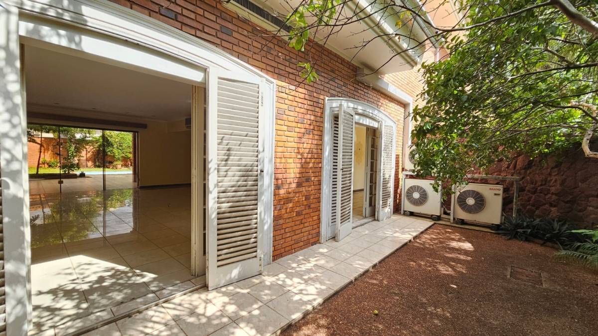 Alquilo Residencia en Villa Morra Ideal para Oficina o Vivienda — foto 2