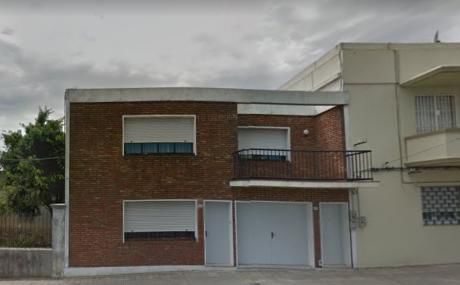 A 3 Cuadras Del Nuevo Centro Shopping: 2 Casas Con Entradas Independientes