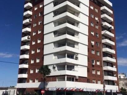 1er Piso Prox Alicia Goyena Y Av Italia Cochera Portero Terrazas Imp.