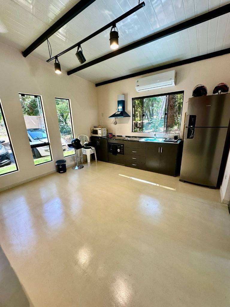 Hermosa casa en San Bernardino, 1.000 m2 de terreno. — foto 3