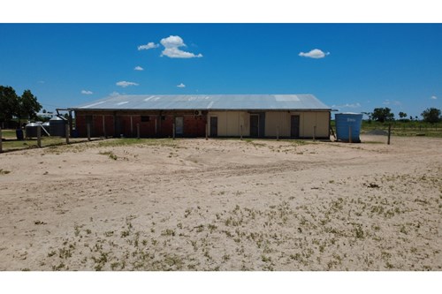 VENDO AMPLIO TERRENO EN TENIENTE ESTAB MARTINEZ — foto 2