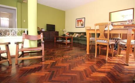 Apartamento En Alquiler: 2 Dormitorios + Servicio, Sin Gastos Comunes