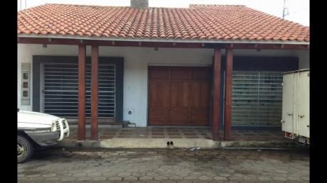 Casa En Venta En Calle Republiquetas