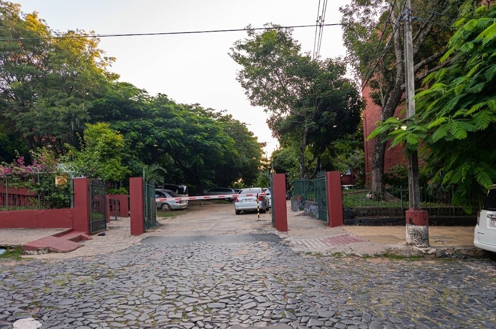 Alquilo departamento de 2 dormitorios en Sajonia incluye consumo de luz — foto 2