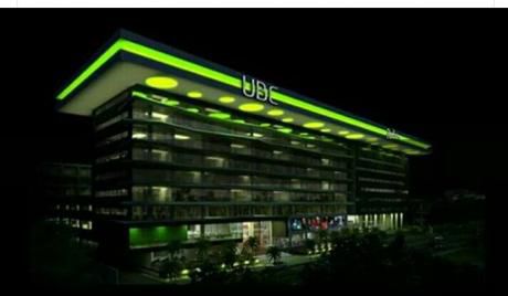Oficina De Lujo En Urubo Business Center.