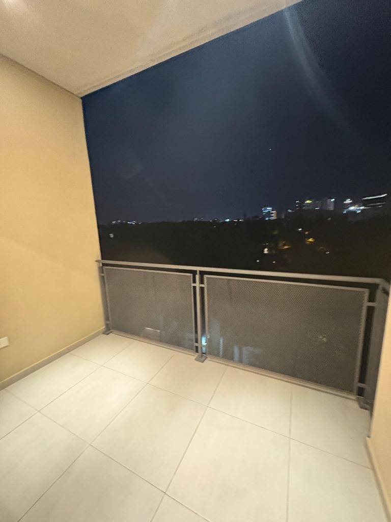 ALQUILO DEPTO DE 2 DORMITORIOS C/ COCHERA ZONA PASEO LA GALERIA — foto 2