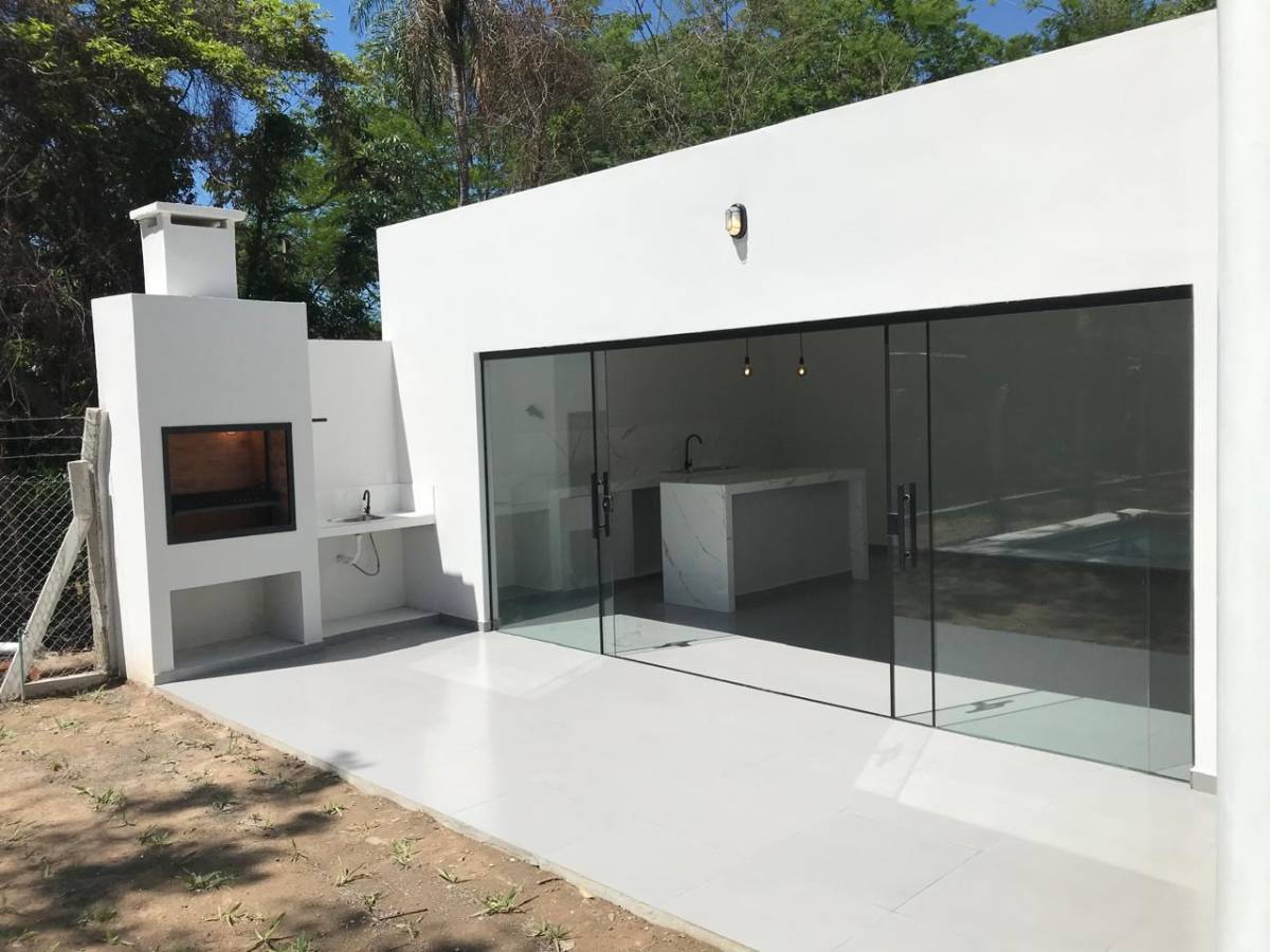 VENDO CASA DE VERANO A ESTRENAR EN SAN BERNARDINO — foto 2